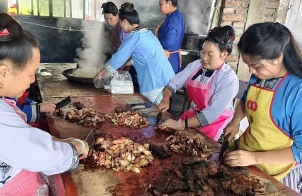 贵州榕江再遭洪水袭击，10万余人受灾，全城人心惶惶（视频/组图） - 4