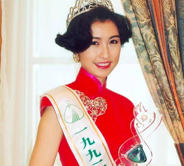 刘青云夫妇与TVB三届视帝夫妇同游峨眉山恩爱如初(组图) - 8