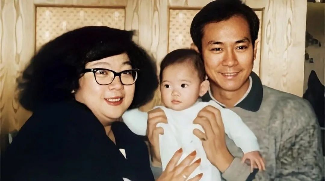 《歌手2025》补位炸了！活在父母光环下38年，抑郁停工2年，这次她能否站在光里破茧成蝶？（组图） - 4