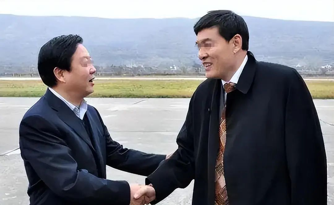 比恒大还多1.14万亿的巨头，倒了！（组图） - 14