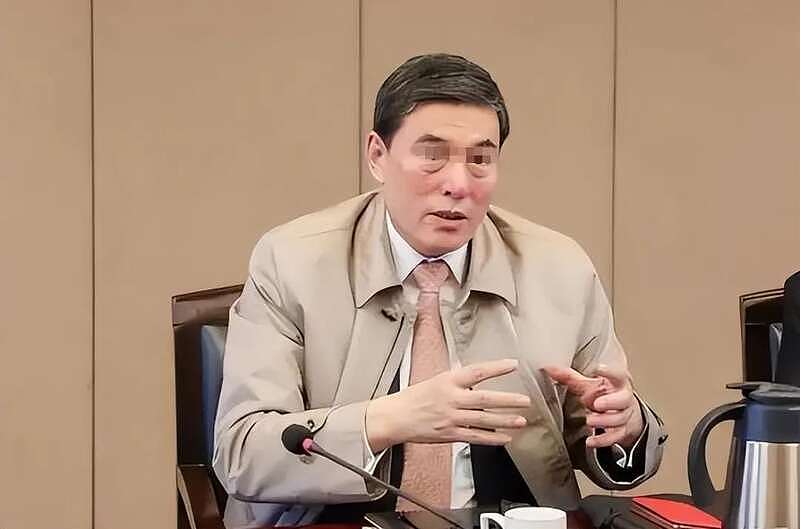 比恒大还多1.14万亿债务的巨头倒了（组图） - 12