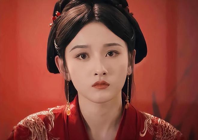 央视力捧，没想到，年仅27岁的宋祖儿，已悄悄走上杨紫的“老路”（组图） - 34