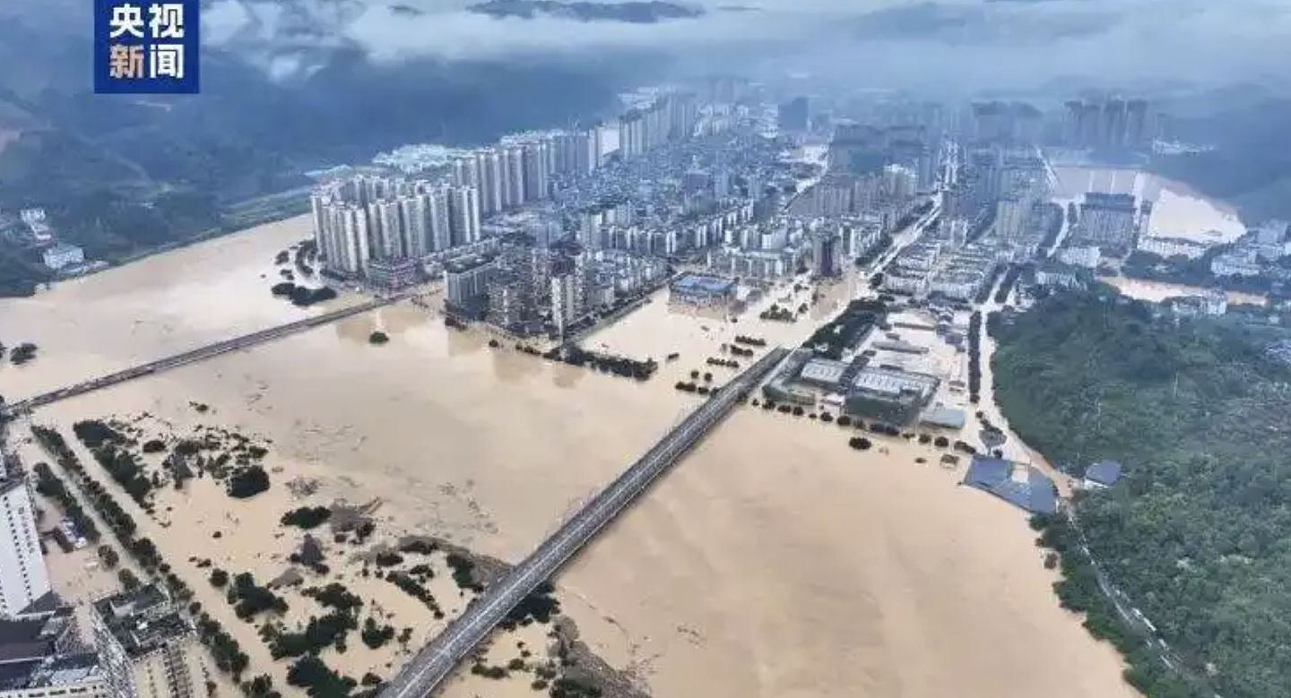 贵州榕江三天降雨量下满46个西湖！特殊地形易造成洪峰叠加（组图） - 1