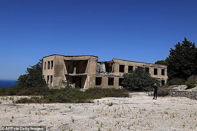 伊万卡结束“富豪盛宴”,被曝斥资百亿元收购南欧小岛,引发争议(组图) - 6