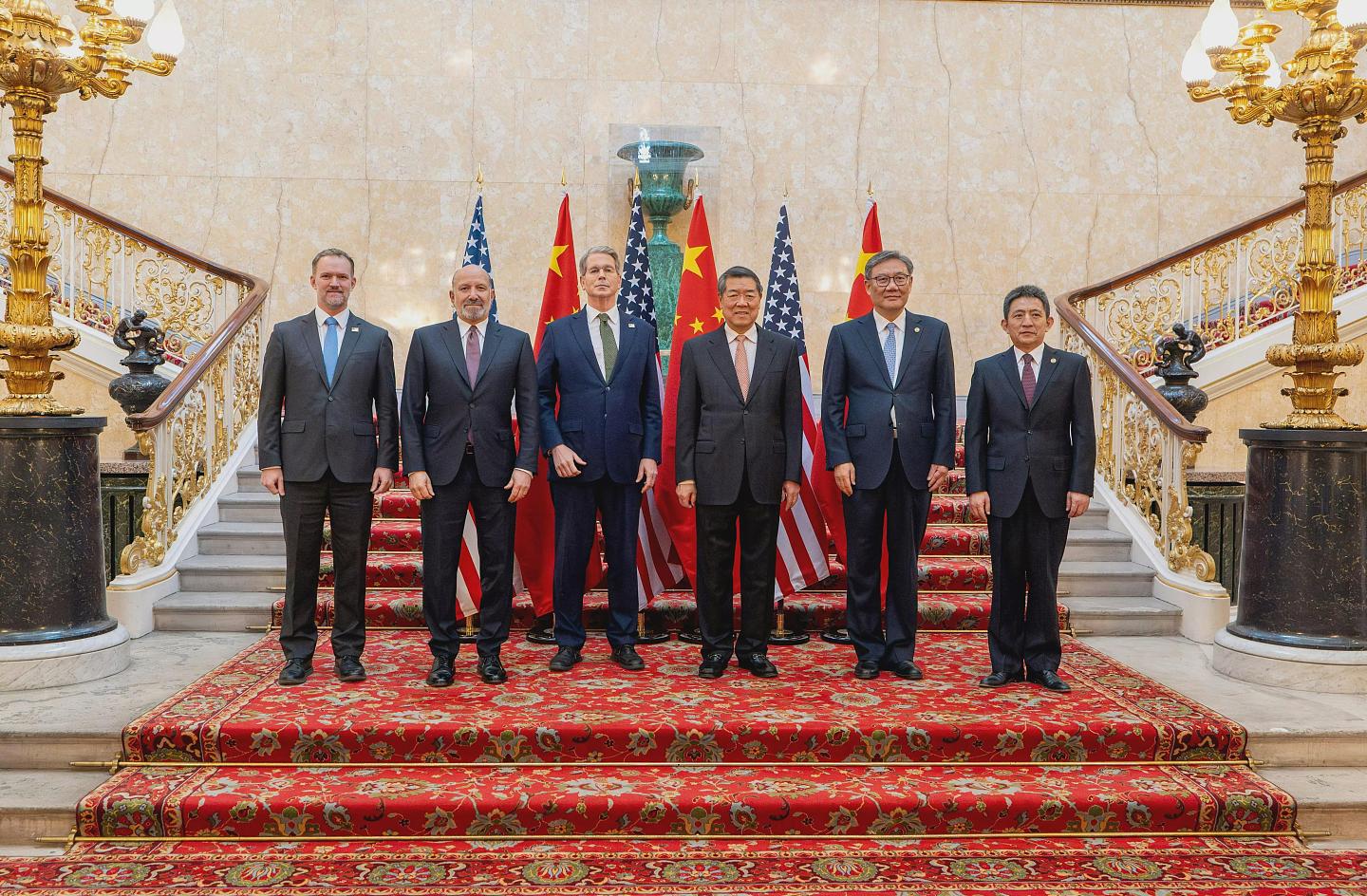 关税又一次让步,特朗普不得不对中国低头的四点原因(组图) - 1