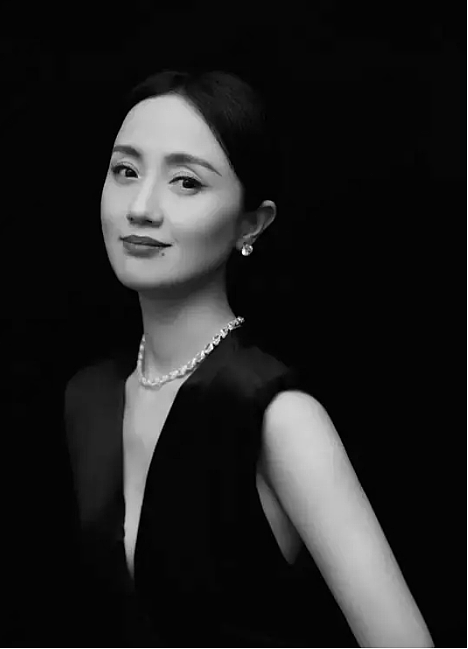 美国25岁网红患癌被无数人痛骂：谁让你生病还那么漂亮（组图） - 23