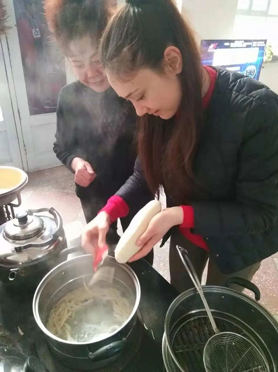 我90后，陪洋媳妇读书被困亚美尼亚，花费7万多3次都没回国成功（组图） - 4