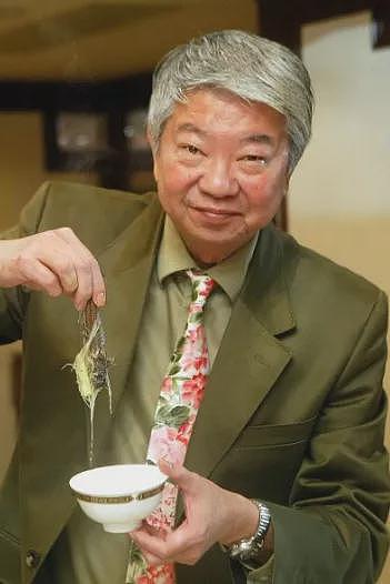 蔡澜生前情史惊人，曾自曝“交往61任同时劈4女”（组图） - 1