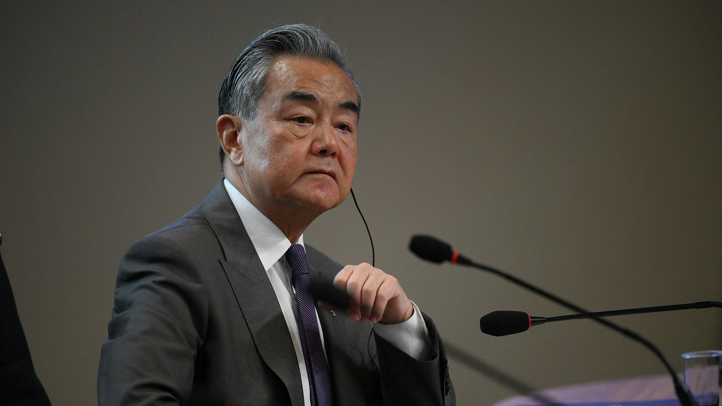 王毅本周访欧!据报有望就电动车及白兰地关税达成协议(组图) - 2