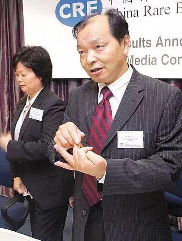 中国稀土太子爷的奢靡生活：40万一顿饭，父子联手挥霍上百亿资产（组图） - 10