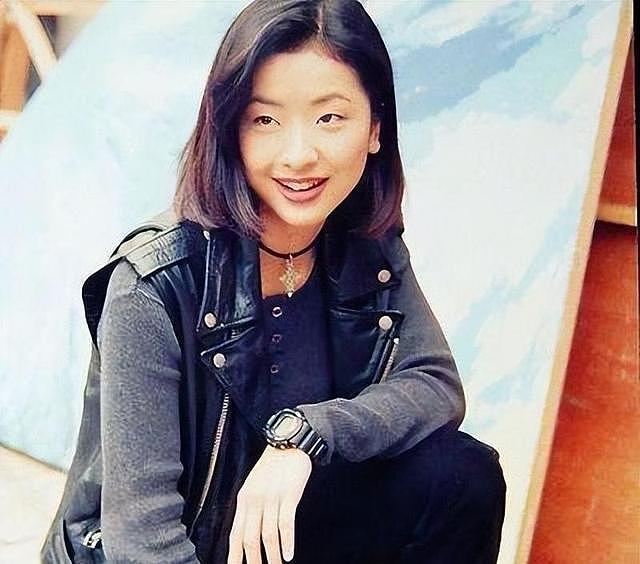 女儿出道，徐濠萦成人生赢家：“一无是处”却被宠30年，凭什么？（组图） - 16