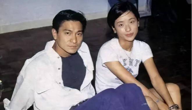 女儿出道，徐濠萦成人生赢家：“一无是处”却被宠30年，凭什么？（组图） - 9