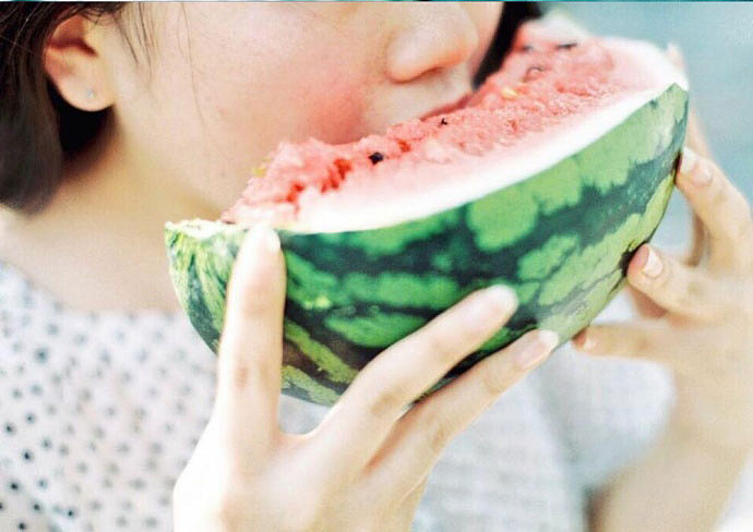 日本摄影师镜头下的夏天,藏着每个成年人的青春回忆!(组图) - 12