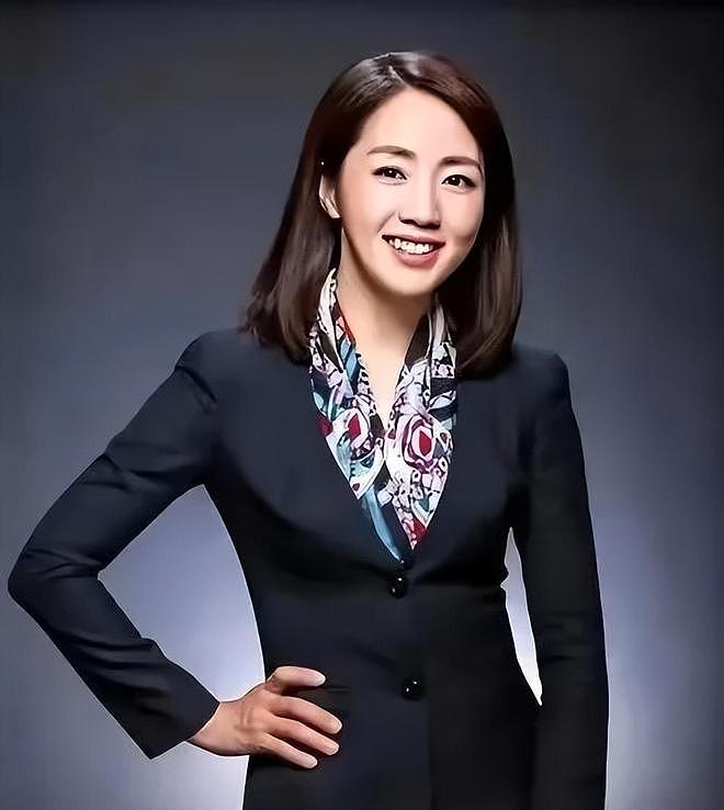 气象主播杨丹,工作30年零失误,高龄产子,年过半百逆生长(组图) - 7