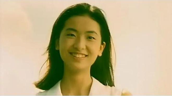 女儿出道，徐濠萦成人生赢家：“一无是处”却被宠30年，凭什么？（组图） - 14
