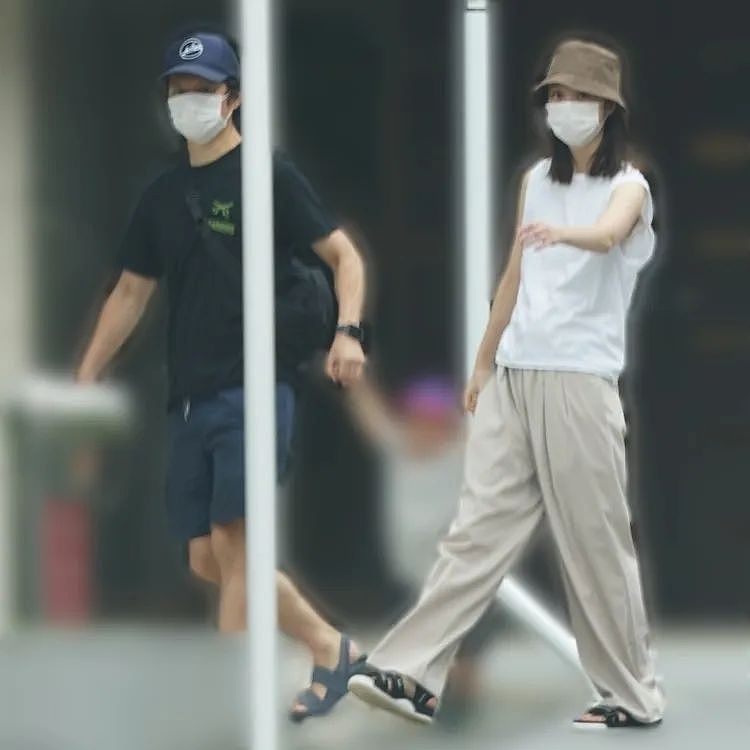 丈夫公厕偷情出轨6女,佐佐木希5年后吐露心声:没原谅!观察期,但还是生二胎了... 网友:啊?(组图) - 3