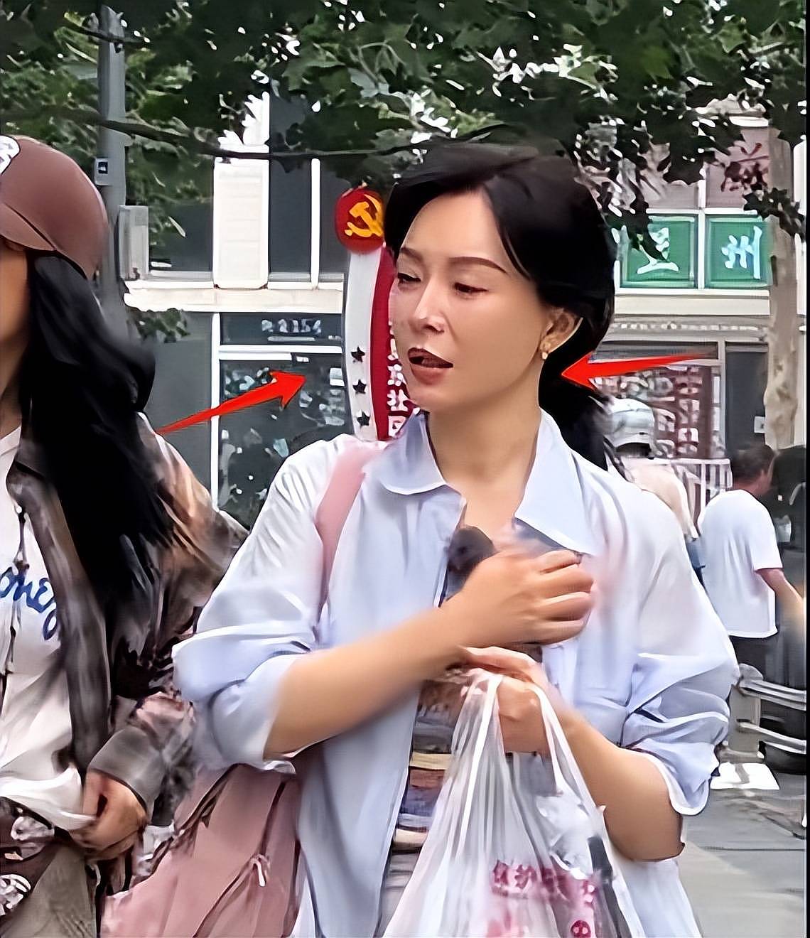 花少7路透:那英边走边提裤,陈数脸馒化严重...(组图) - 2