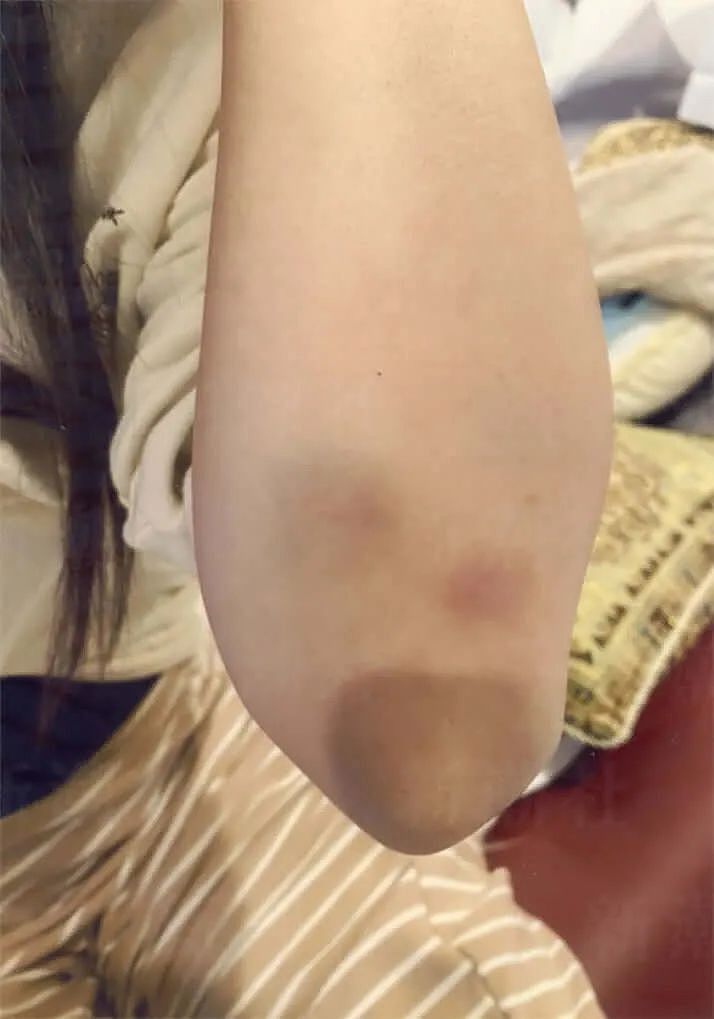 日本歌舞伎贵公子家暴妻子致骨折!事后携亲爹跪求原谅称:再打你就打款1000万(组图) - 8