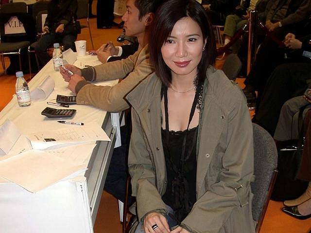 香港知名女星陷整容风波，鼻子变形容貌变化大，网友直呼认不出（组图） - 7