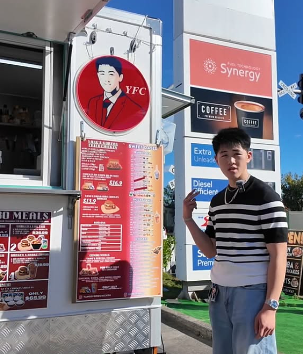 17岁“移二代”在新西兰开店，生意出圈！突然收到肯德基警告：马上改名（组图） - 3