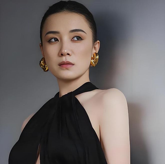 不愧是宋佳！谈帅哥、爱才子，却最终嫁给了小7岁的弟弟（组图） - 11