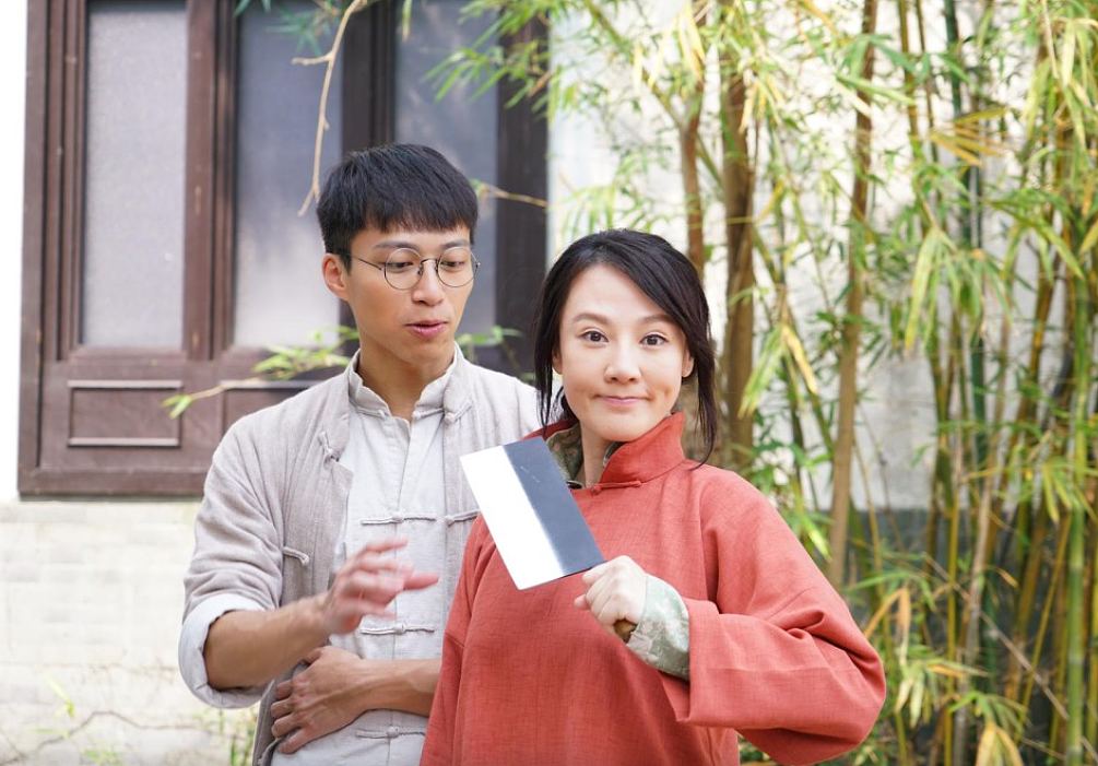 TVB“御用情妇”优雅回归，53岁颜值身材依旧在线，被称最美女配（组图） - 10