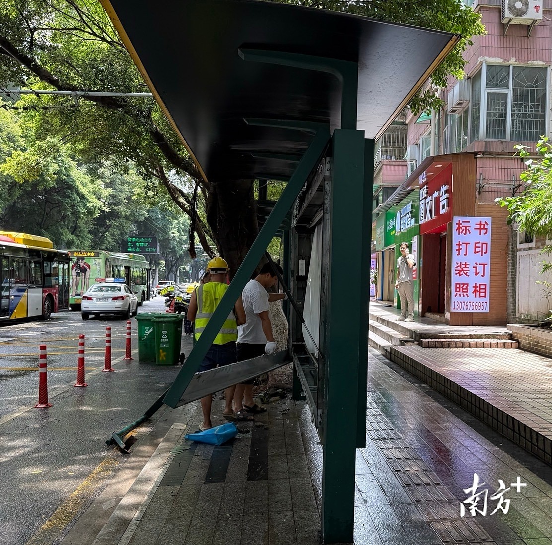 致3死3伤！广州一辆SUV连跨三车道撞向公交站台，目击者讲述惊魂时刻（视频/组图） - 5