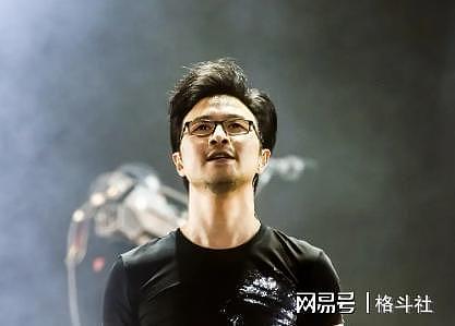 森林北终于不再隐忍!评论区正面开撕,汪峰宁静“牵手”成导火索(组图) - 15