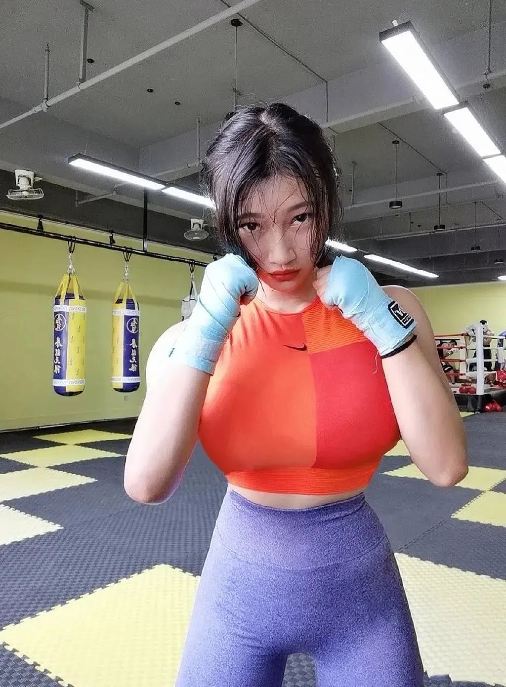 【美女】柳岩瑜伽分岩私照被爆,大到离谱,男粉们都不淡定了....(组图) - 7