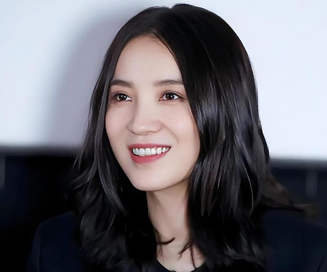 不愧是宋佳！谈帅哥、爱才子，却最终嫁给了小7岁的弟弟（组图） - 3