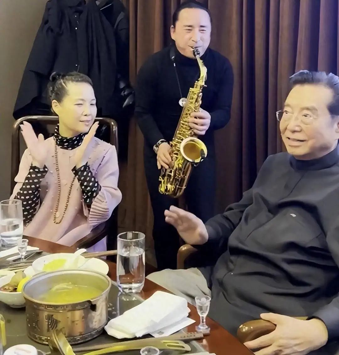 大瓜!网友曝光李天一出狱后的奇葩现状,李双江欲哭无泪啊!(组图) - 13