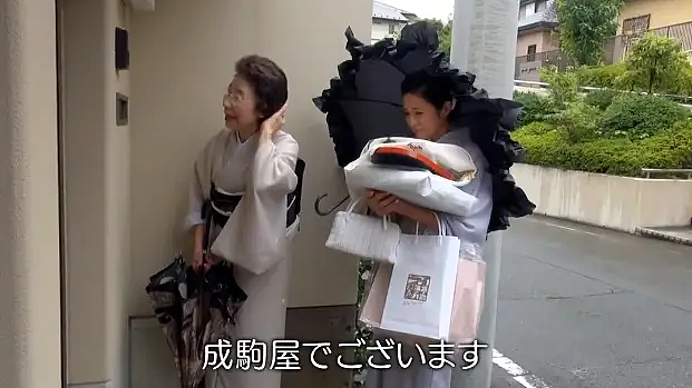 日本歌舞伎贵公子家暴妻子致骨折!事后携亲爹跪求原谅称:再打你就打款1000万(组图) - 15