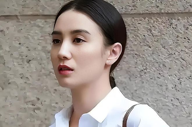 不愧是宋佳！谈帅哥、爱才子，却最终嫁给了小7岁的弟弟（组图） - 5