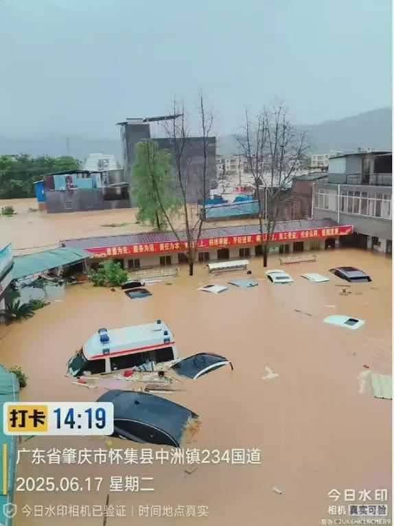 榕江特大暴雨里，最考验人性的一幕出现了（组图） - 23
