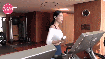 【美女】她29岁出演成人电影，30岁跳热舞爆红，只因34D身材太性感...（组图） - 13
