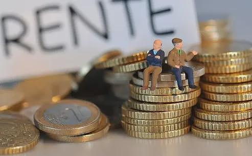 中国“养老金“新规! 华人可享国内退休待遇,出国定居等6类人提前领(组图) - 3