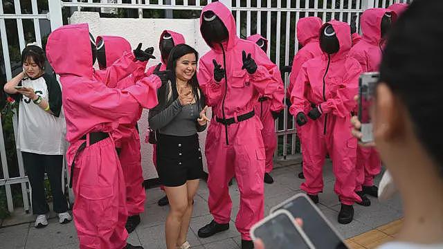 《鱿鱼游戏》剧终，孕育它的韩国社会继续反思现实（组图） - 2