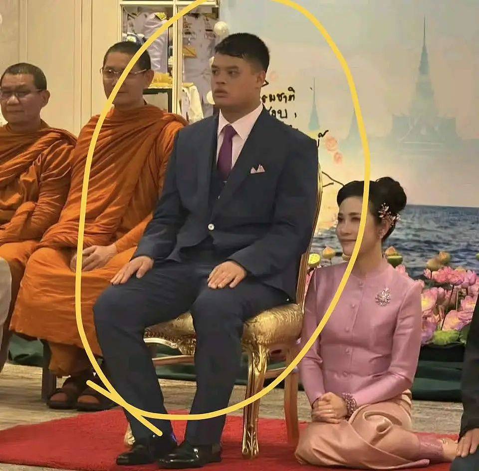 泰国王室提帮功小王子躺赢的王储路：废妃之子逆袭，野心兄弟遭逐（组图） - 12