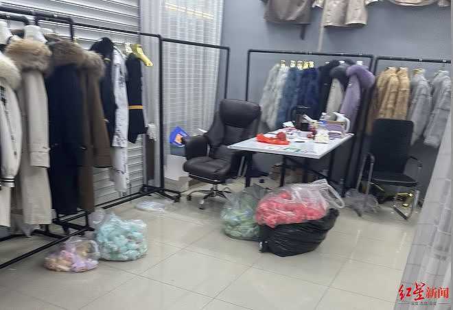 衡水盗版LABUBU大集“就像卖菜一样摆摊卖”，官方回应（组图） - 4