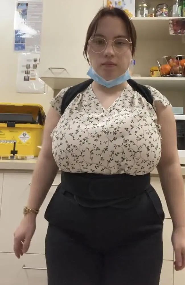 缩胸女孩痛哭，感动无数网友！澳洲越来越流行这种手术！（组图） - 1