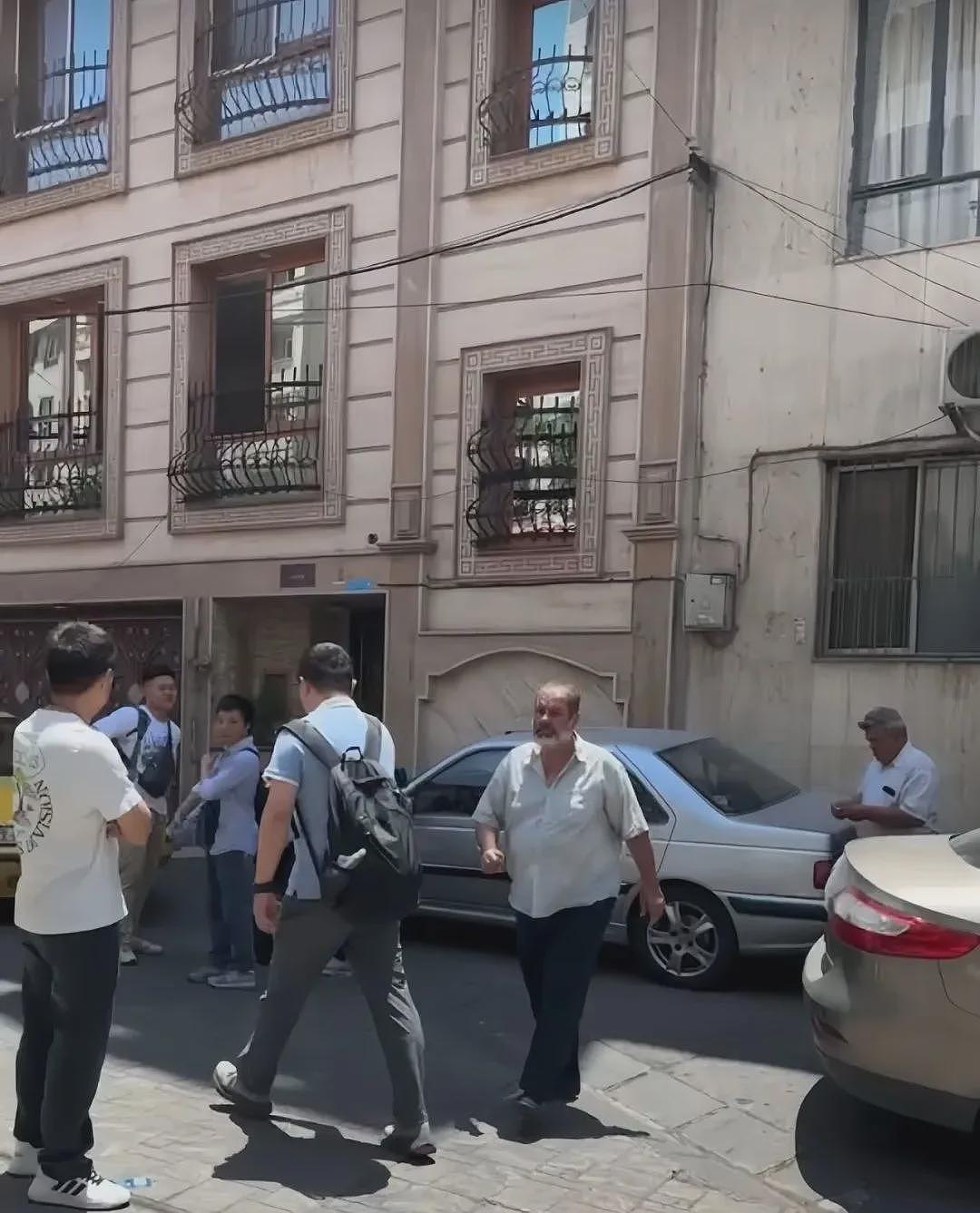 25岁，我目睹了一个国家的崩坏，却只能逃离（组图） - 4