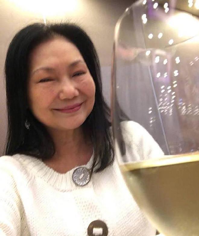 S妈再度发文,因思念大S而失眠,网友吐槽她戏多,终究放不下执念(组图) - 3
