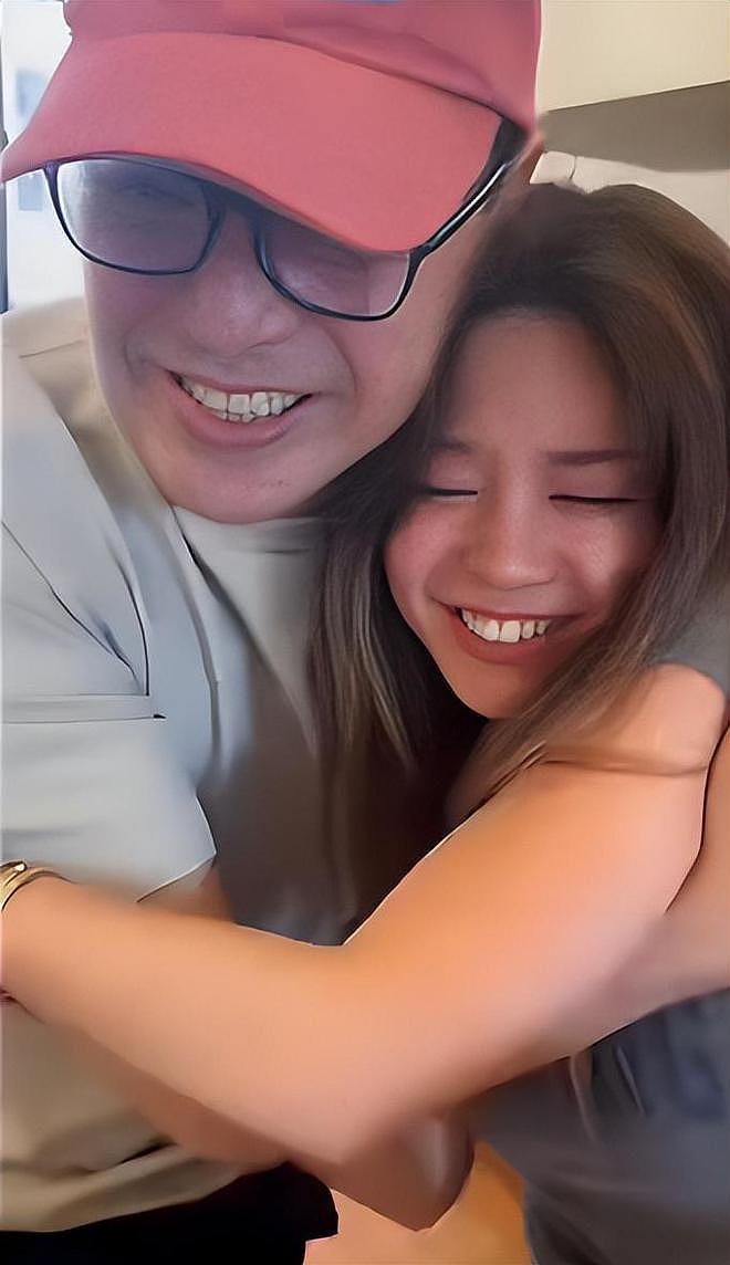 钟镇涛回应女儿考上北电研究生:全靠自己努力,女儿只赢在起跑线(组图) - 2