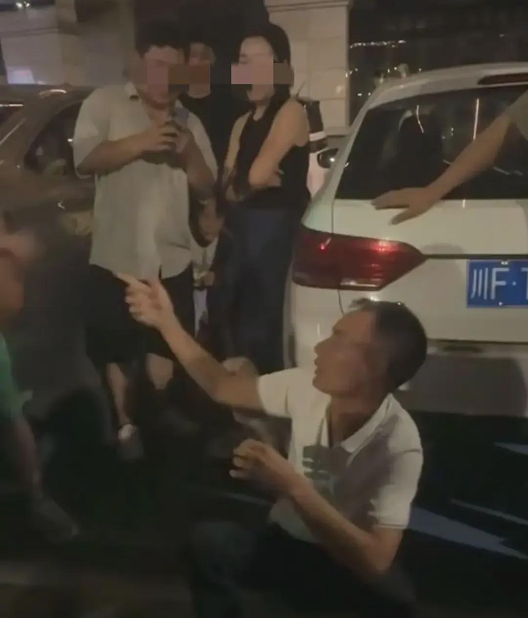 男子骗12岁女孩开房后续：被打依然嚣张，身份被扒出，果然不简单（组图） - 11