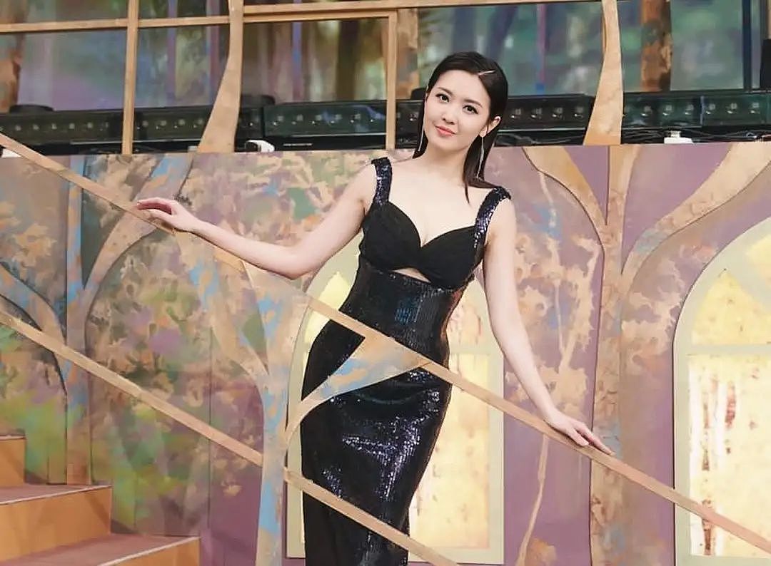 TVB知名女星晒泳装照，好身材获网友激赞，因男友不肯求婚迟迟未嫁（组图） - 5
