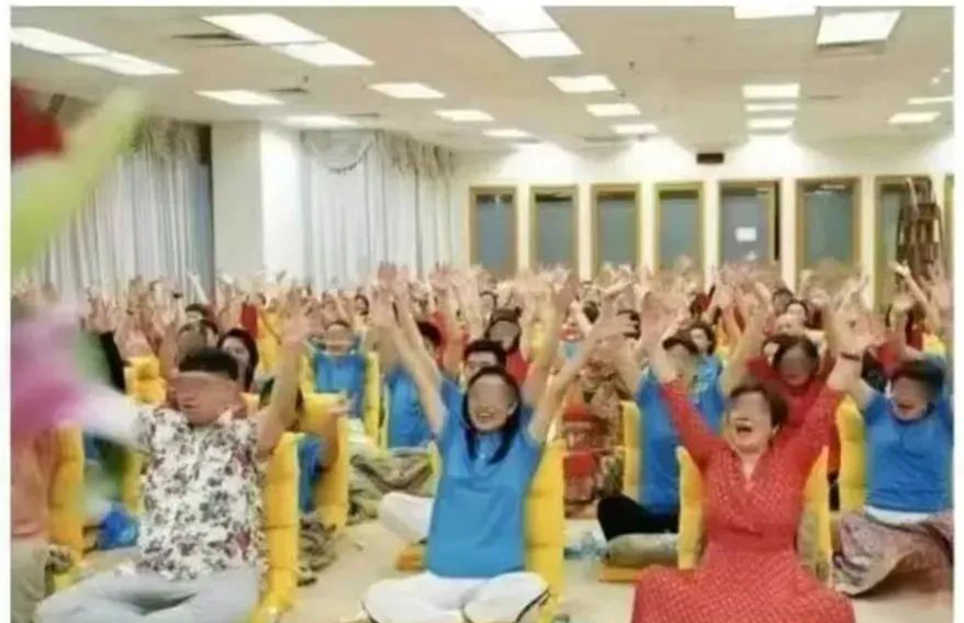 “高频灵修”围猎中国各地精英女性,沈阳企业家被骗到海外囚禁殴打!涉案金额35亿元,受害人超过1万人(组图) - 2