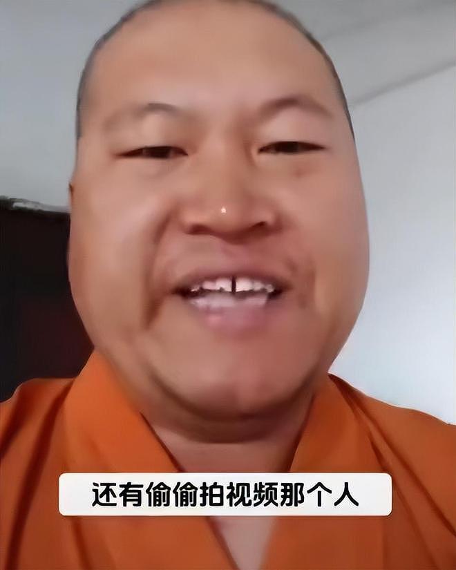 五台山扔大米僧人被罚,徒弟力挺师傅扔的对,僧人吃陈米生病真相(组图) - 6
