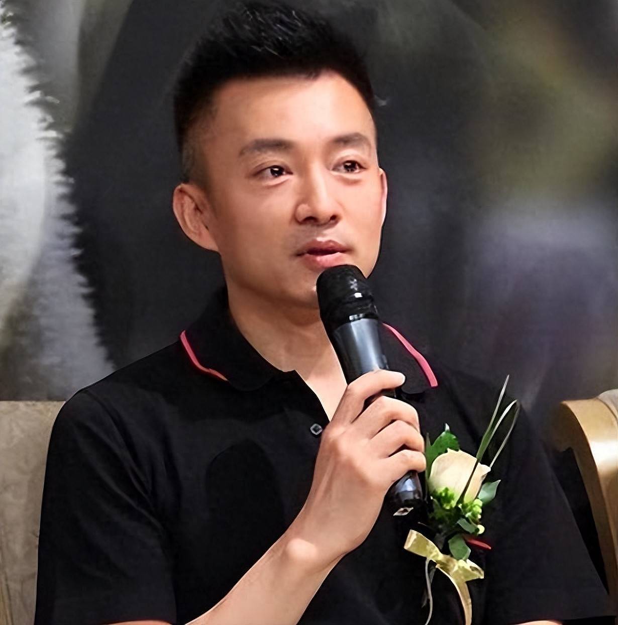 前央视知名主持人亚宁,最红时被迫转型幕后,如今他怎样了(组图) - 3