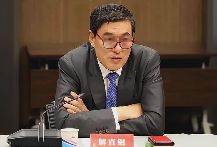 比恒大还多1.14万亿！3.6万亿金融帝国崩塌，15万投资者血本无归（组图） - 3