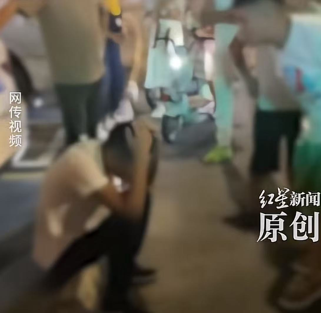 “我女儿才12岁,你带她去开房!”这个恶心全网的男人,报应来了…(组图) - 1